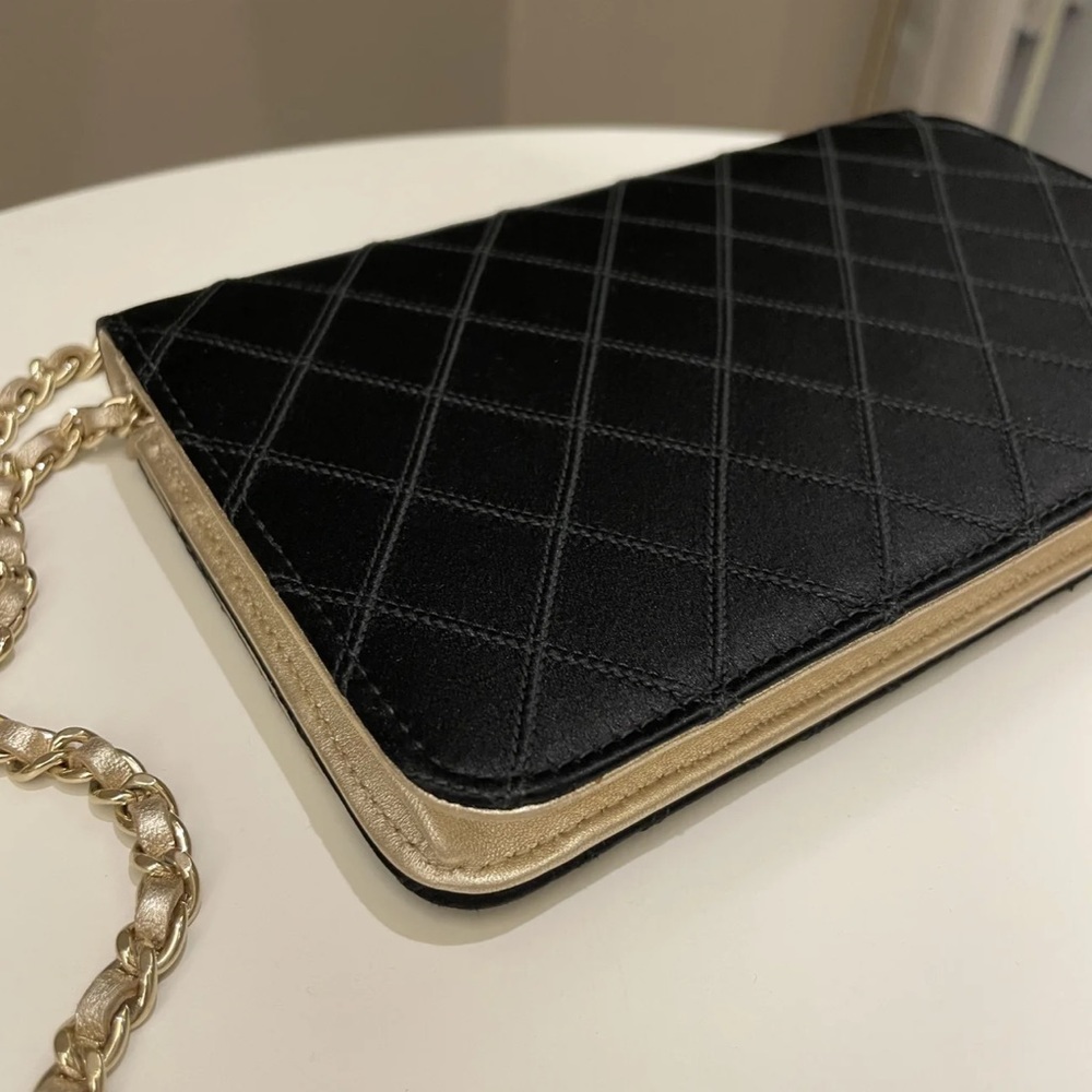 Chanel Quilted Wallet On Chain - Picture 5 of 11